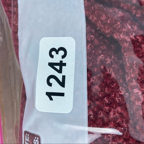 White Birch soft cowl neck cropped soft red sweater, M - Picture 9 of 10